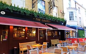 The Grapes Southampton